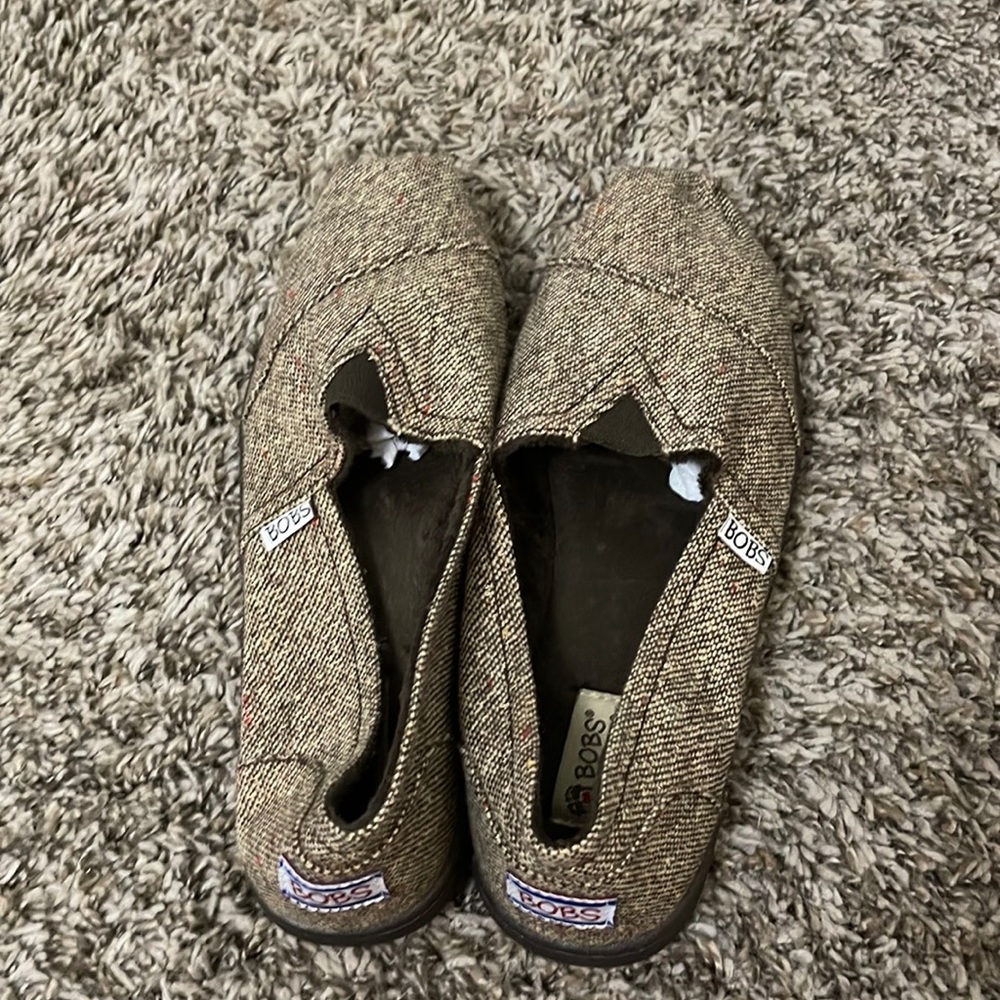 NEW- Bobs - brown knit - 9.5